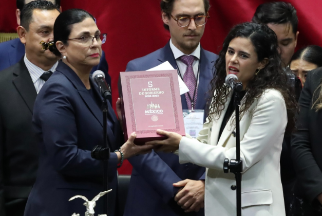 Recibe Congreso de la Unión el Quinto Informe de Gobierno