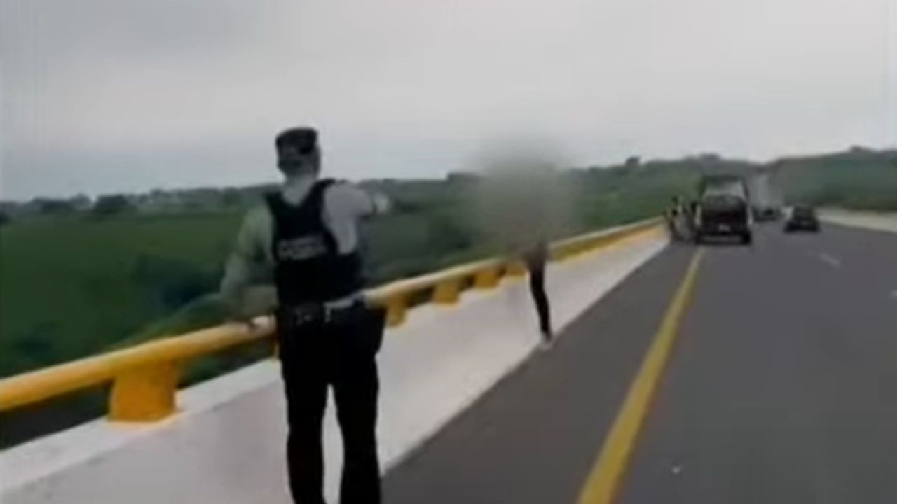 Elementos de la Guardia Nacional evitan que hombre se suicide, en Jalisco