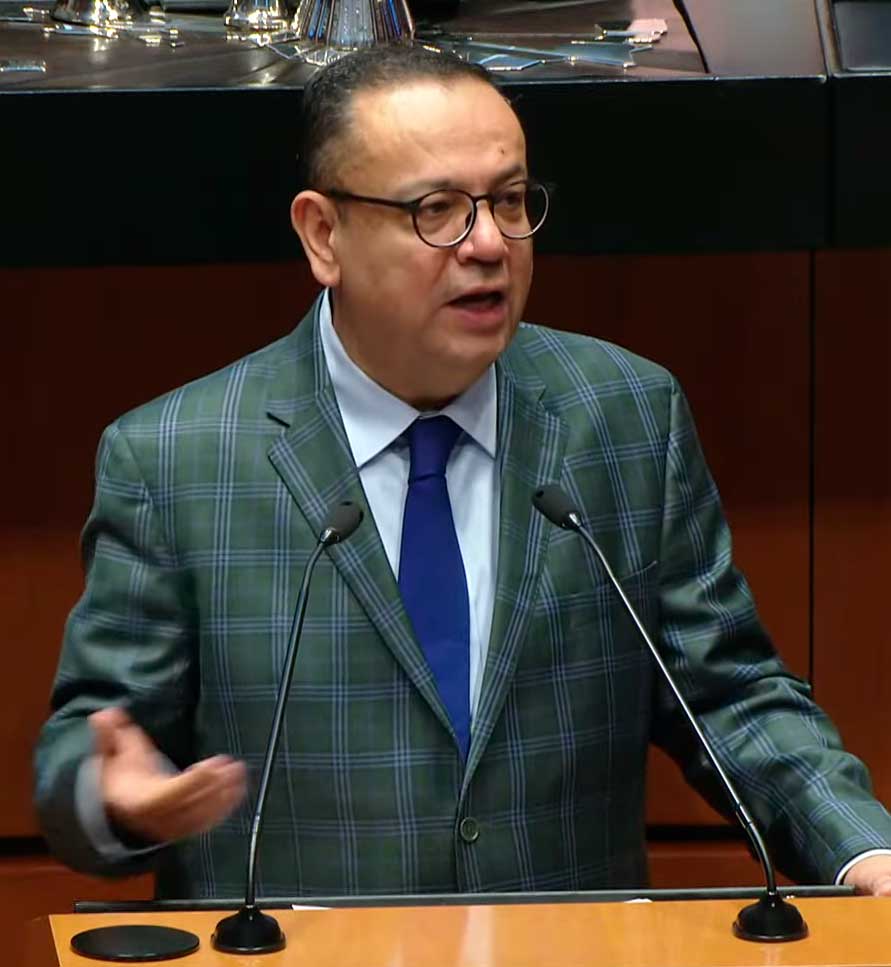 Germán Martínez plagió capítulo y conclusiones de su tesis de licenciatura