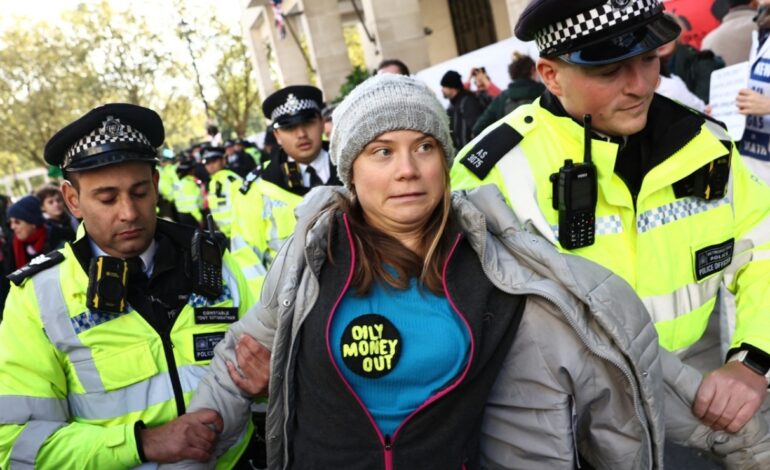 Detienen en Londres a la activista Greta Thunberg