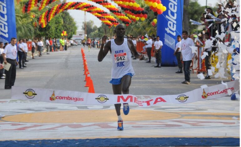 Grupo Simsa de los hermanos Issa Tafich patrocino recientemente las carreras de 5 y 10 km