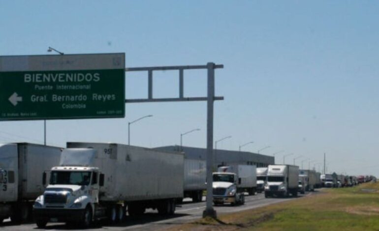 Texas desafía acuerdo y restablece inspecciones en Puente que conecta con Nuevo León