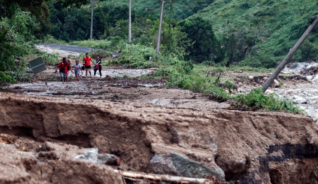 Reportan 27 personas fallecidas y 4 desaparecidas en Guerrero por ‘Otis’