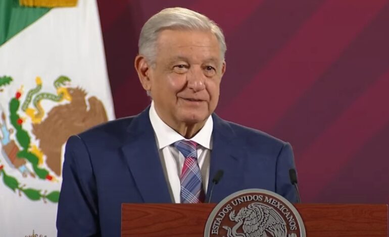 amlo libros texto