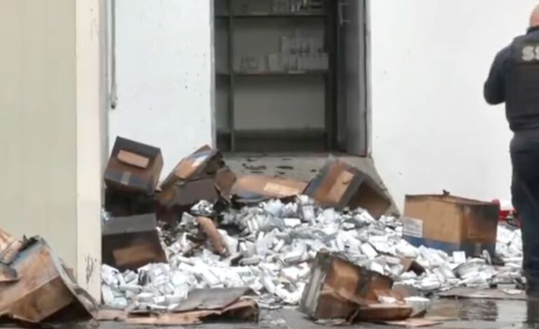 se incendia bodega de medicamentos del imss en iztapalapa