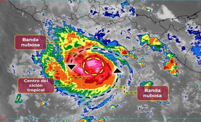 Alerta por Huracán ‘Otis’, sube a categoría 5