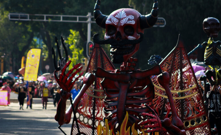 Rompe récord de asistencia Gran Desfile de Día de Muertos en CDMX: Batres