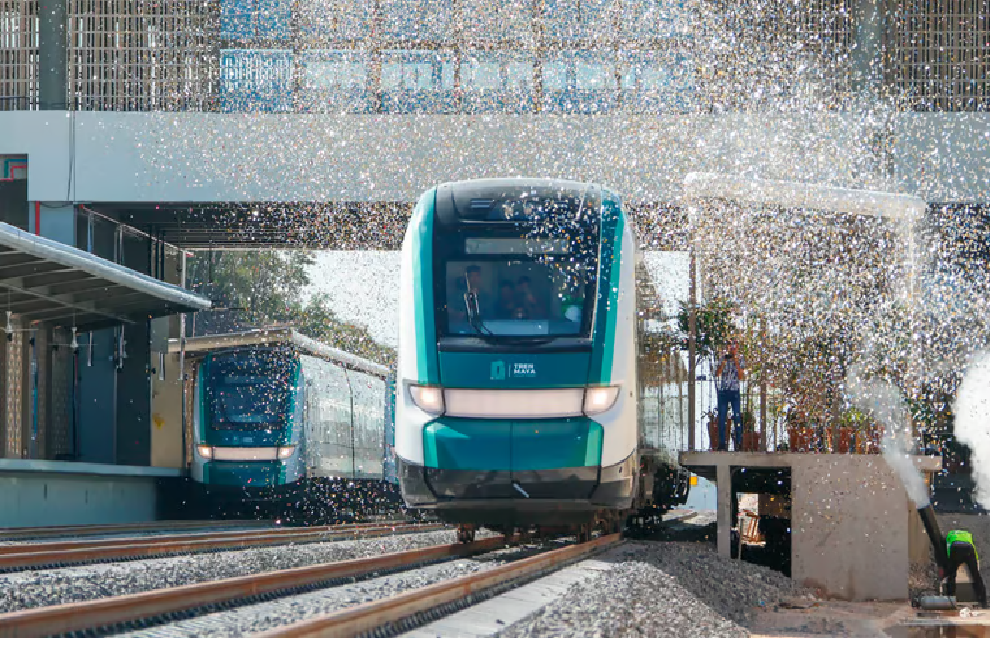 ¡Arranca! López Obrador inaugura primer tramo del Tren Maya