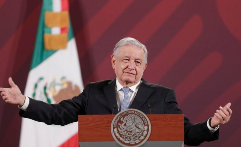 ‘No me vayan a inyectar el comunismo’ con la vacuna Abdala: López Obrador