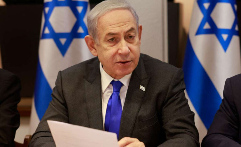 BFamilias de rehenes israelíes abuchean a Netanyahu durante discurso en el Parlamento