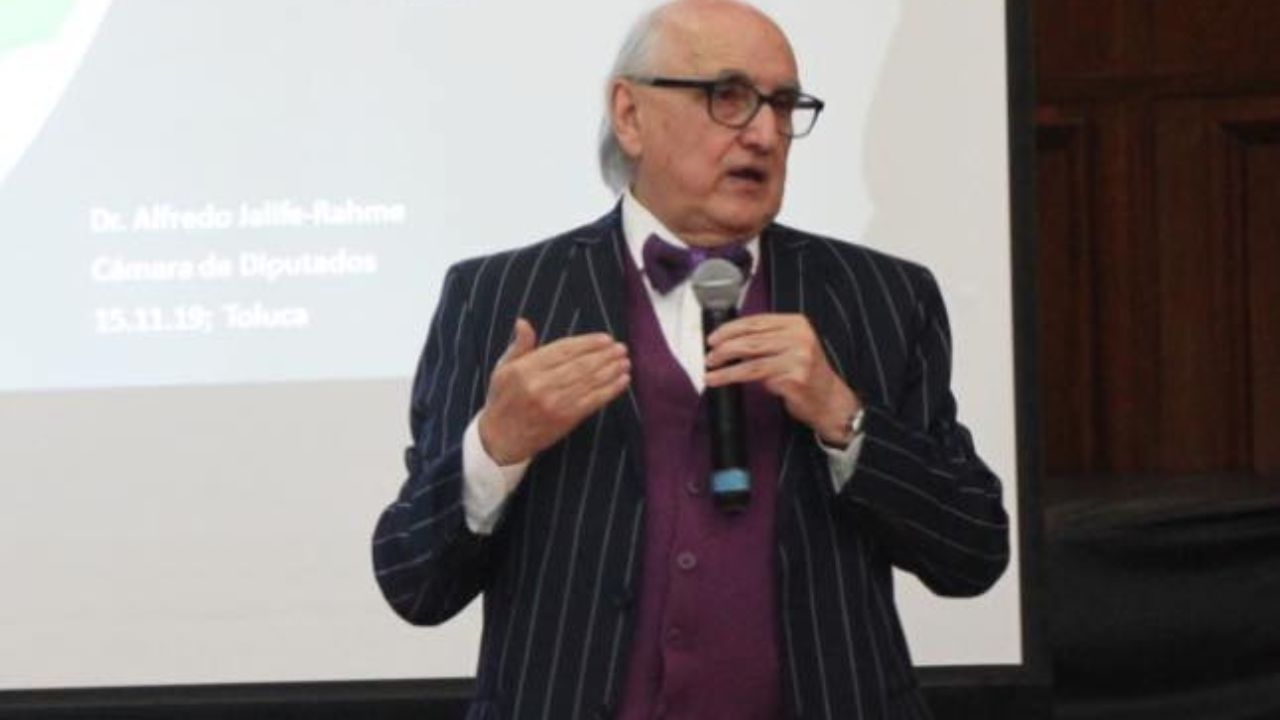 Alfredo Jalife vinculado a proceso por calumnia y difamación; permanecerá en libertad