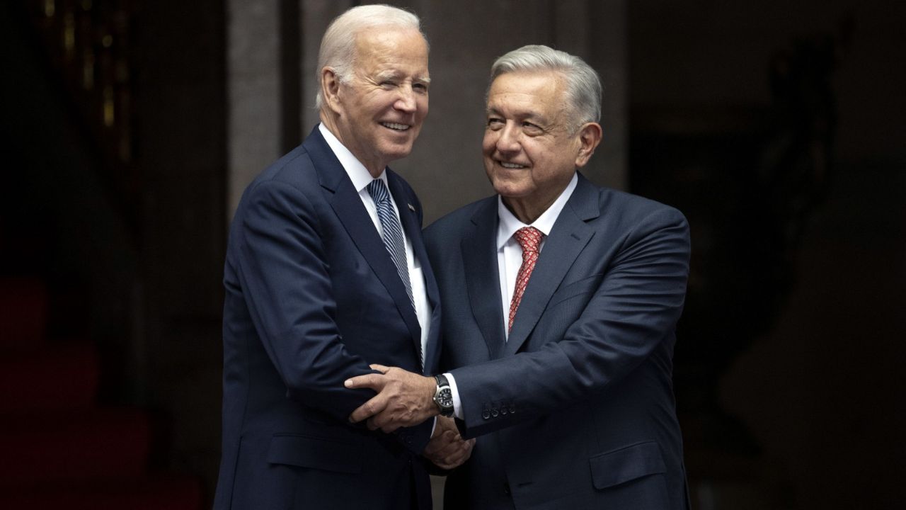 AMLO anuncia llamada con Biden para tratar asuntos migratorios