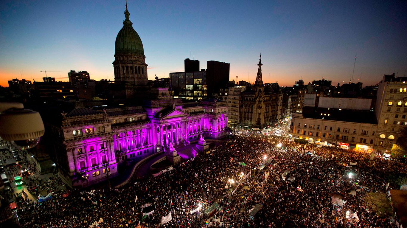 Gobierno de Milei ‘extingue’ el Ministerio de la Mujer en Argentina