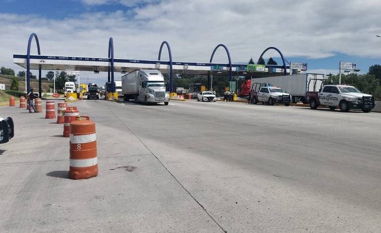 Manifestación en autopista Arco Norte exige pago justo por tierras