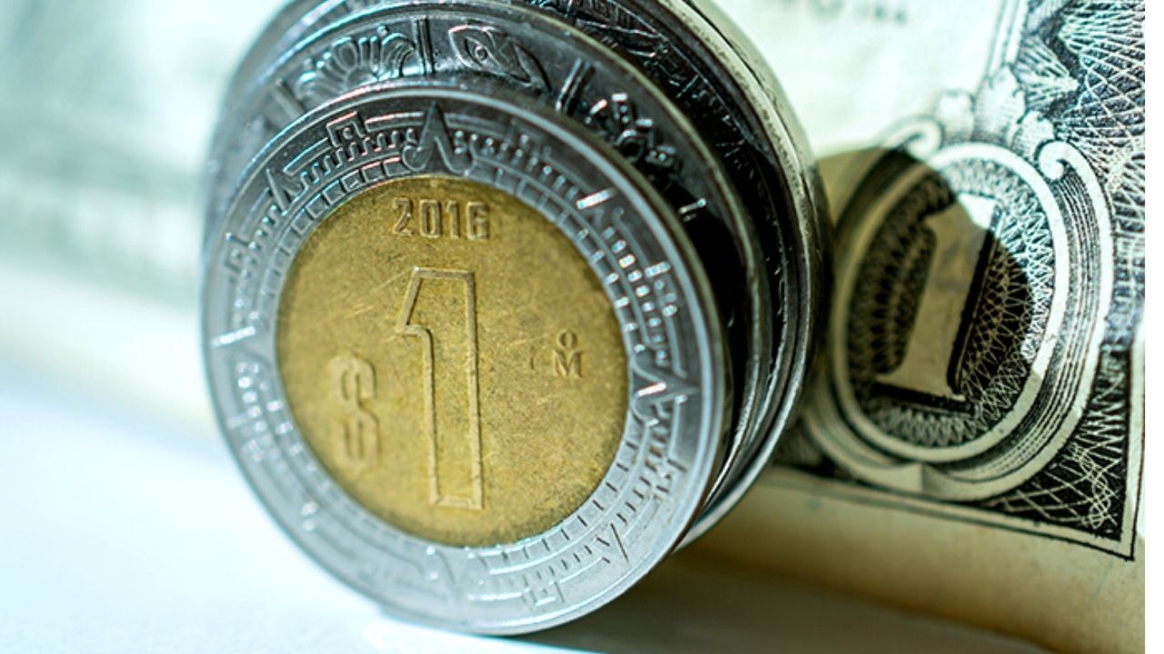 Peso vuelve a mostrar músculo frente al dólar