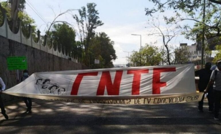 cnte oaxaca protesta dia del maestro