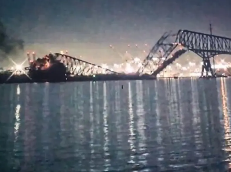 Habría mexicanos entre los desaparecidos por colapso de puente en Baltimore, según trabajador