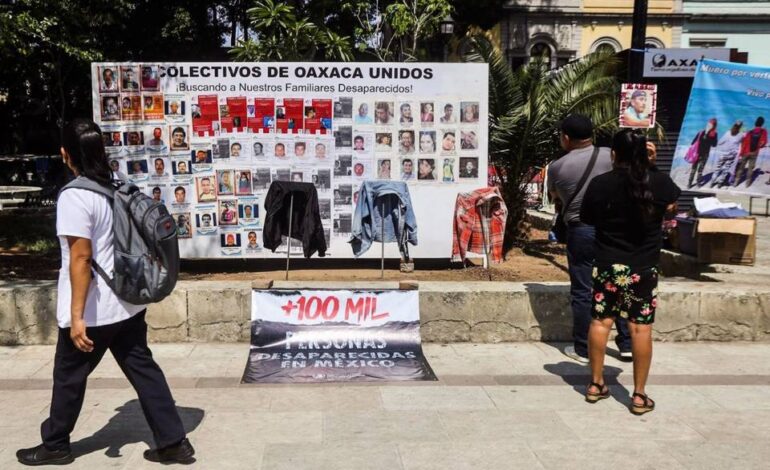 Colectivos protestas en Oaxaca contra terna para la Comision Estatal de Busqueda