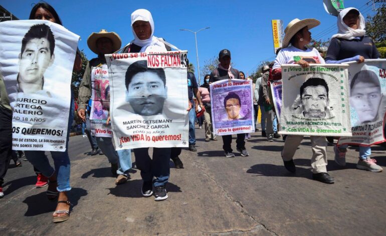 amlo confia en resolver el caso ayotzinapa con la nueva ley de amnistia