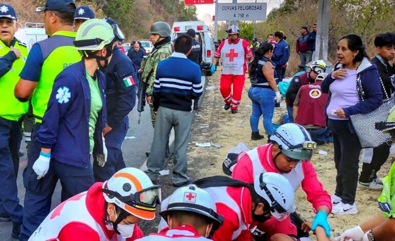 entrega cuerpos accidente Malinalco