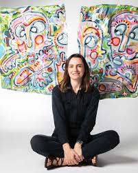 La Artista Begona Autrique Un Viaje de Colores y Culturas