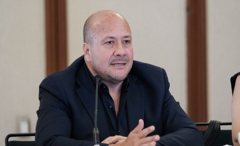 “El Tío” exhibe presuntos vínculos de Enrique Alfaro con su organización criminal