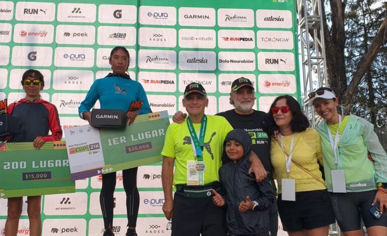 Con gran carrera en la segunda parte Abraham Hernandez y Mayra Sanchez ganan la 42 edicion de la Carrera del Dia del Padre 21k