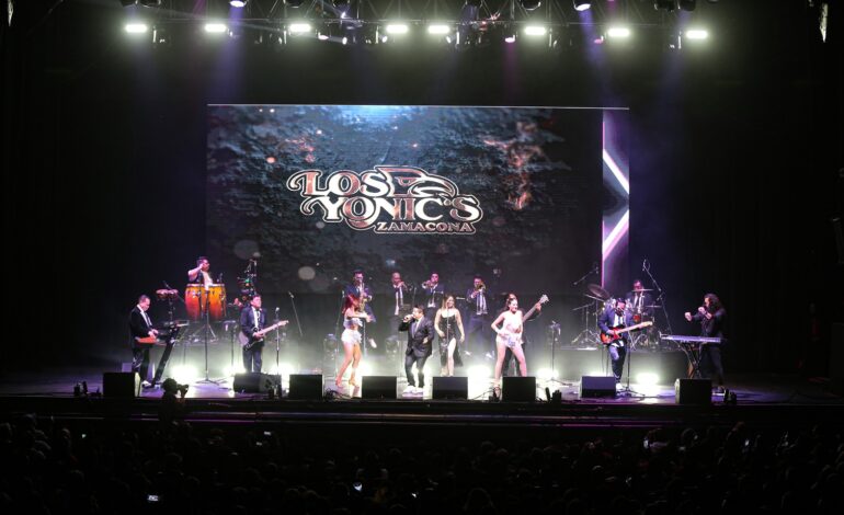 LOS YONICS ofrecieron gran show en el teatro Metropólitan con homenaje a Zamacona