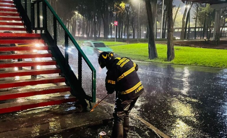 Lluvias persistirán durante la tarde y noche en CDMX