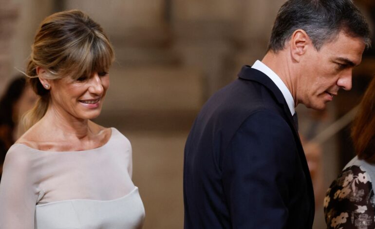 juez cita a pedro sanchez a declarar en caso contra su esposa por presunta corrupcion