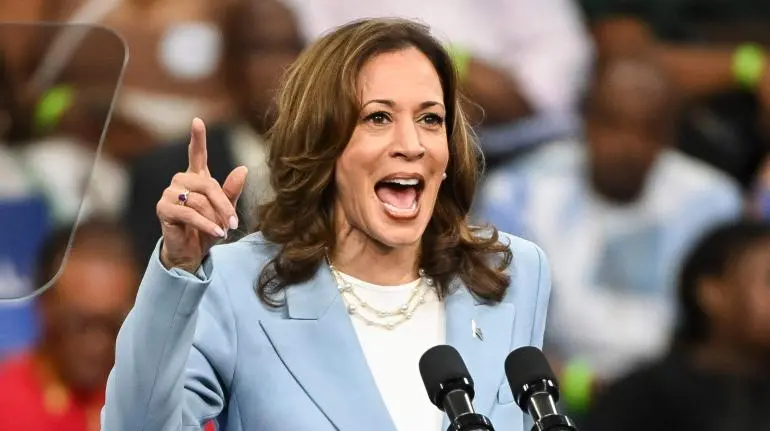 kamala harris trump encuesta cbs