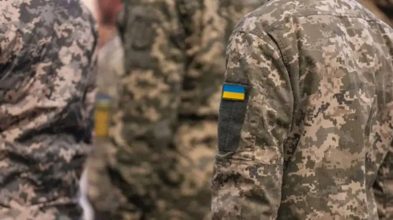 ucrania investiga la difusion de un video con la decapitacion de uno de sus soldados