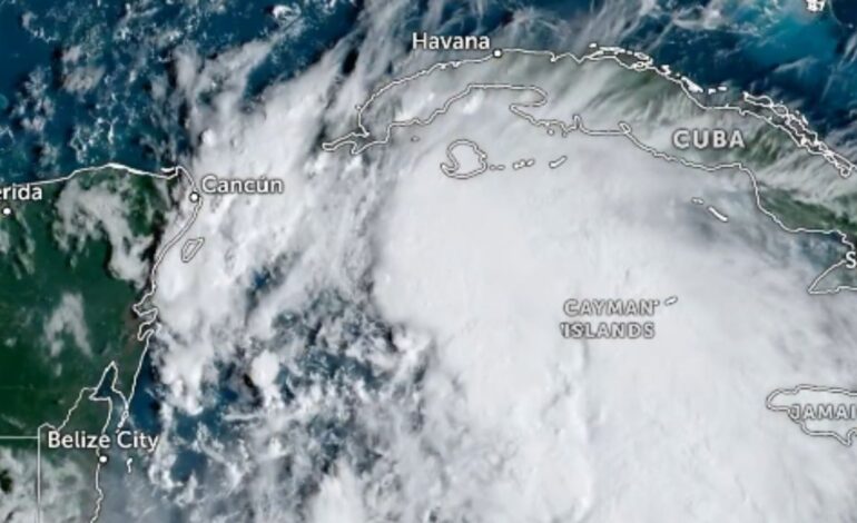 Tormenta tropical Helene se forma en el Caribe; suspenden clases en Quintana Roo