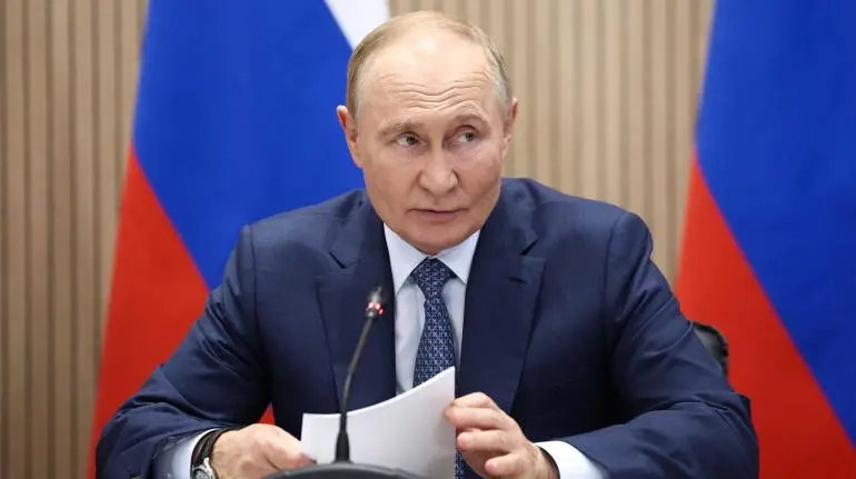 putin sheinbaum declina