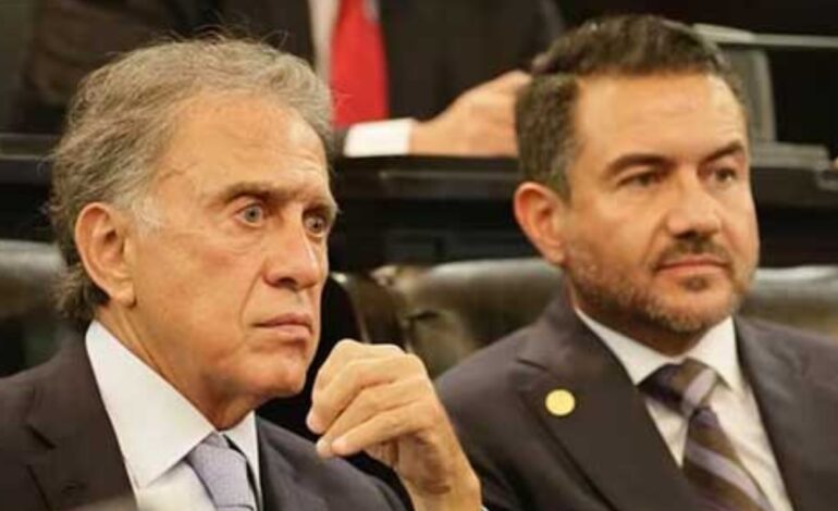 Prefiere AMLO callar sobre expulsión de los Yunes del PAN