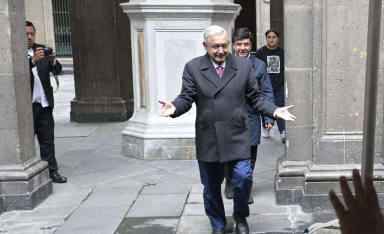 AMLO se va de Palacio Nacional