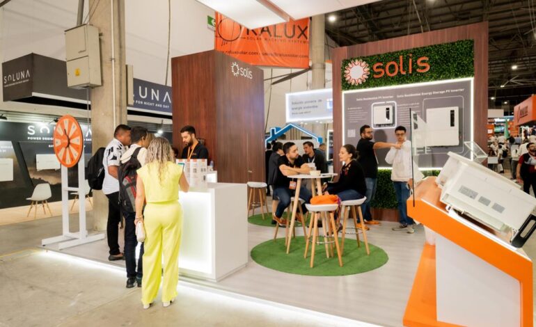 Solis presenta nueva tecnología de inversores en Expo Solar Colombia 2024