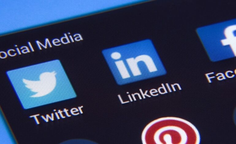 Multan a LinkedIn con 335 mdd por violar reglamento europeo de protección de datos