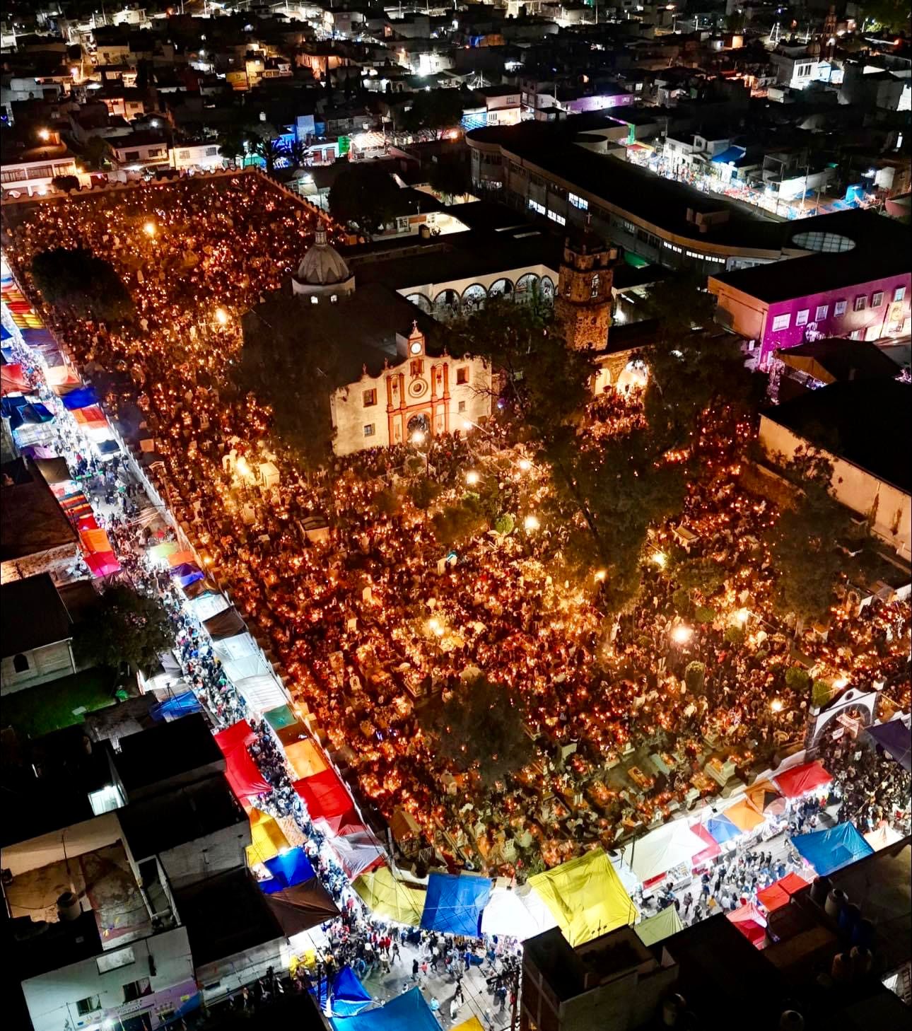 Millones de personas visitan Mixquic y FIDDEN en Tláhuac