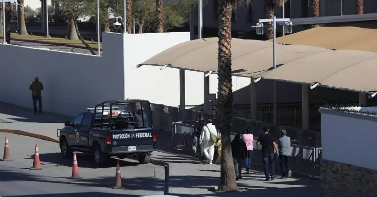 alerta del impacto si trump restringe las visas laborales temporales