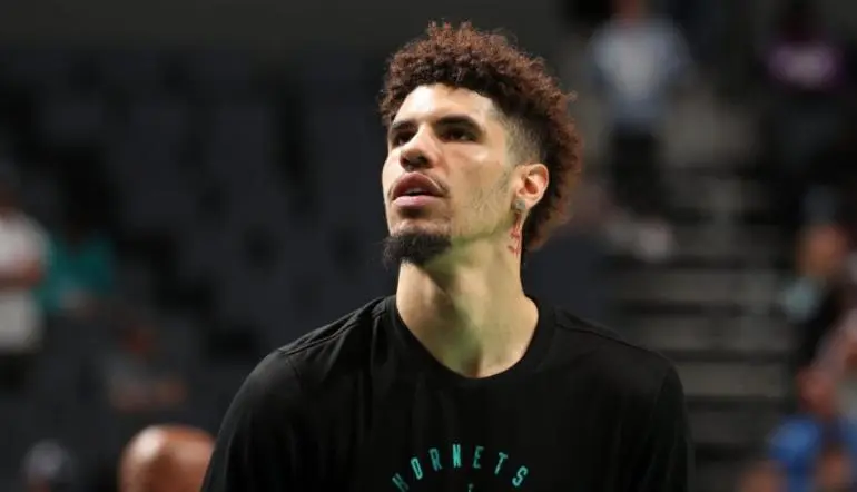 lamelo ball multado ok