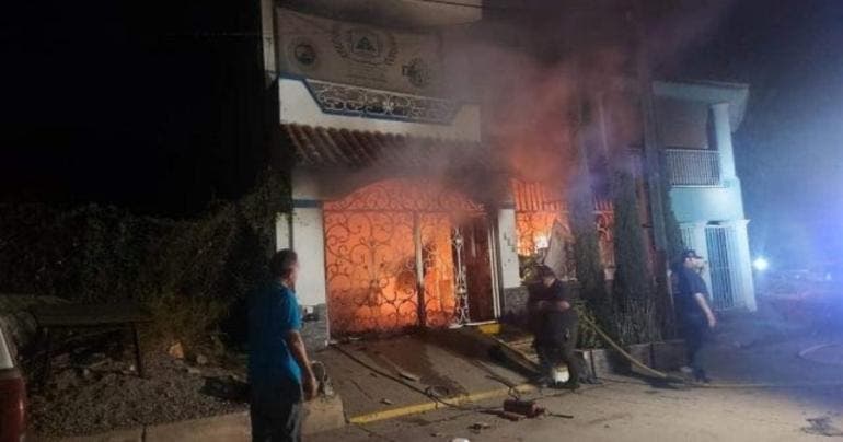 incendian centro de rehabilitacion en mazatlan hay un muerto