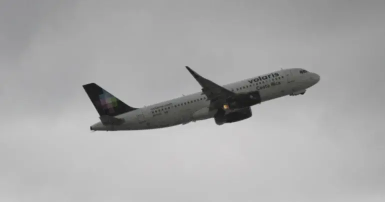 volaris pasajeros desviar eu
