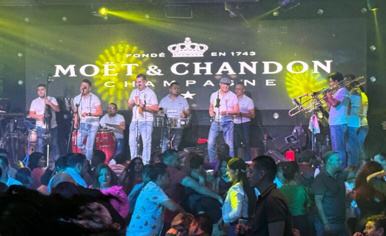 MAMBO CAFE ANIVERSARIO 2025 FOTO1