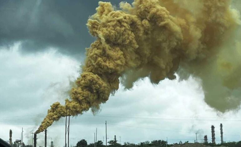 Nuevo León enfrentó en 2024 el peor año en contaminación; refinería de Cadereyta es señalada