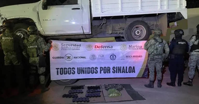 aseguramiento de dos vehiculos cargadores y cartuchos en navolato sinaloa