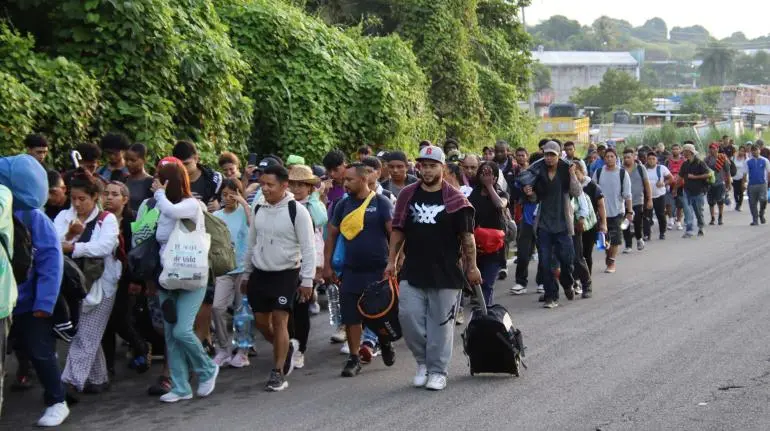 Crisis humanitaria en Tapachula: Miles de migrantes buscan refugio en medio del caos