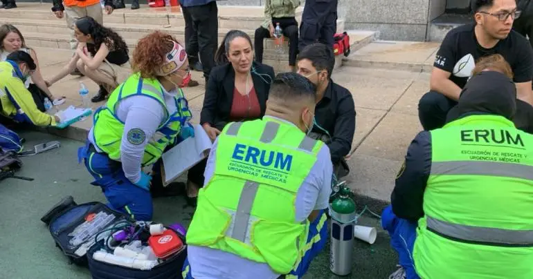 Incendio en edificio de Paseo de la Reforma deja dos personas hospitalizadas