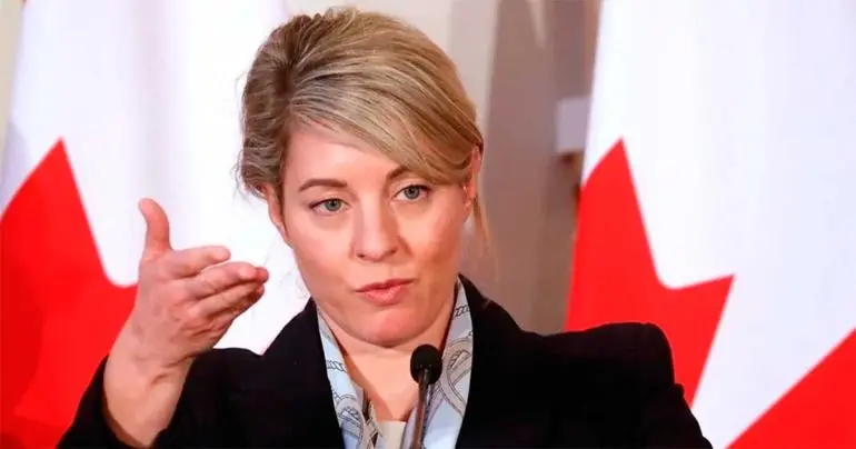 melanie joly