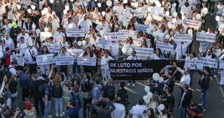 sheinbaum se solidariza con familia de ninos asesinados en culiacan